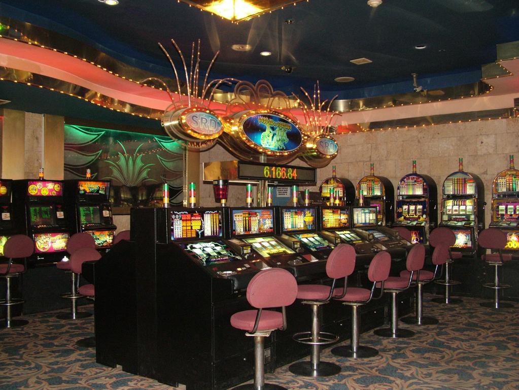 Ambassador Hotel & Casino Paramaribo Buitenkant foto
